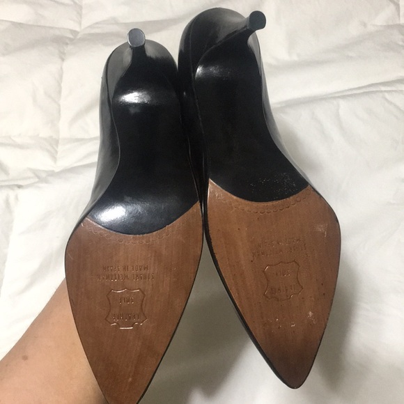 Stuart Weitzman heels - Picture 2 of 5